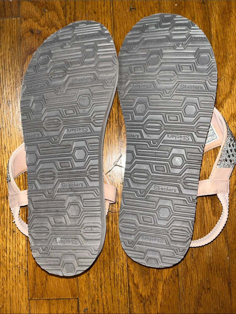 NWOT Skechers Yoga Mat Women's Light Pink Rhinestone Thong Bling Sandals Size 10 - Picture 7 of 10
